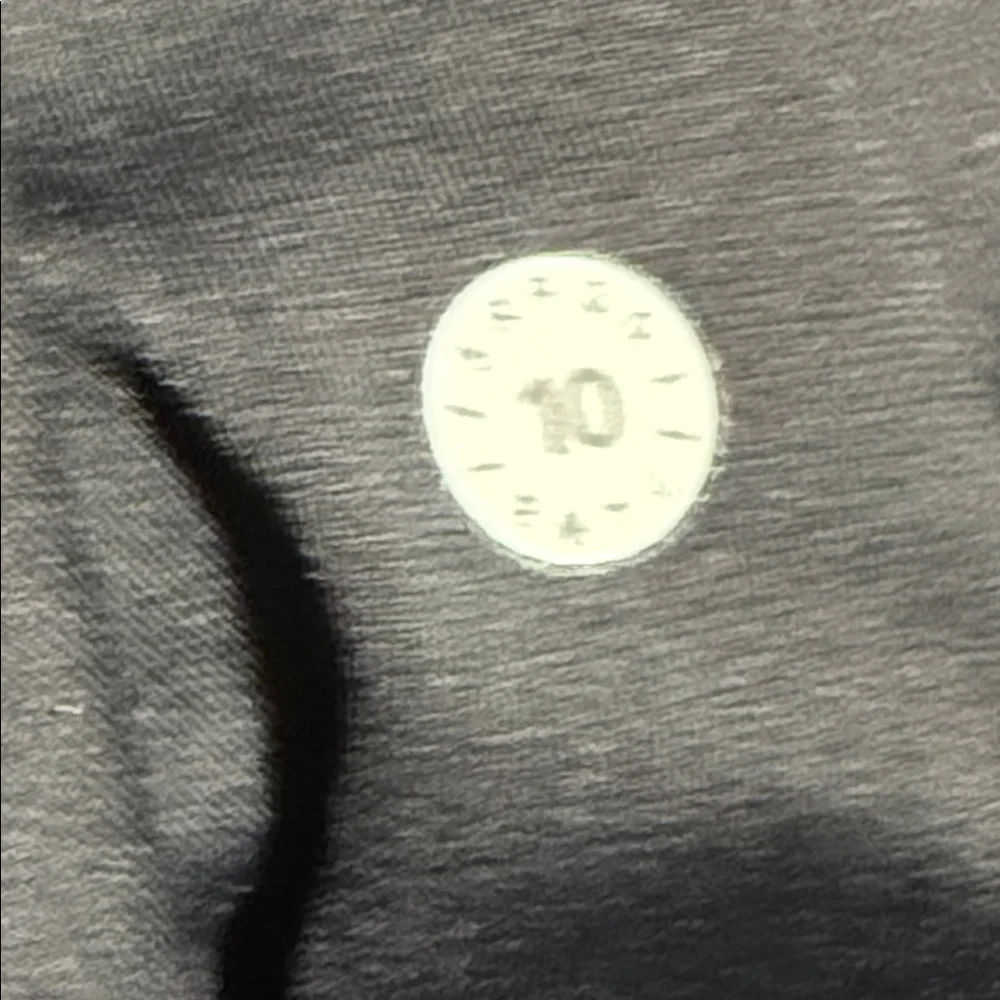 Lululemon Lost‎ In Pace Skirt Regular Daisy Dust Alpine White Black size 10